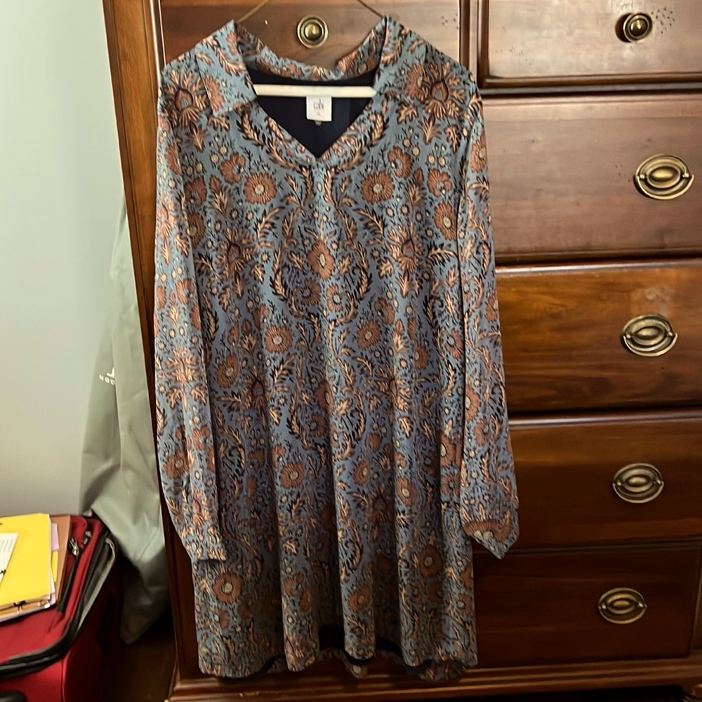 Cabi dress very flattering